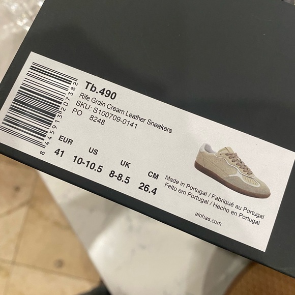 New in Box Alohas Rife Grain Cream Leather Sneakers - Picture 4 of 4